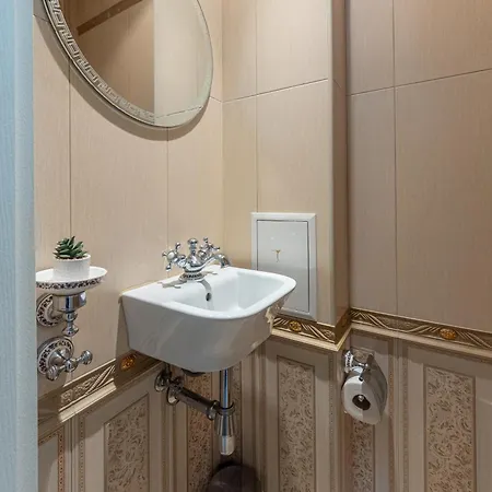 Апартаменти Spacious 2br With Garage In Chataldzha Варна